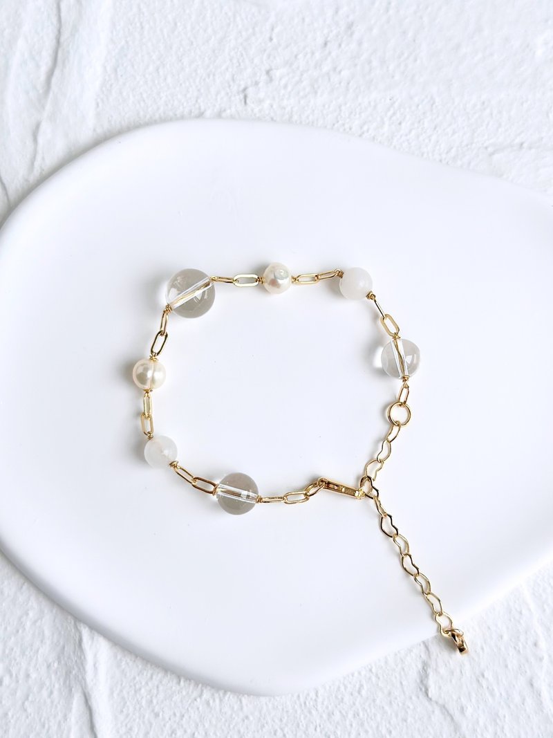 [Simple crystal bracelet] white crystal/pearl/white jade/suitable for both adults and children - Bracelets - Crystal 