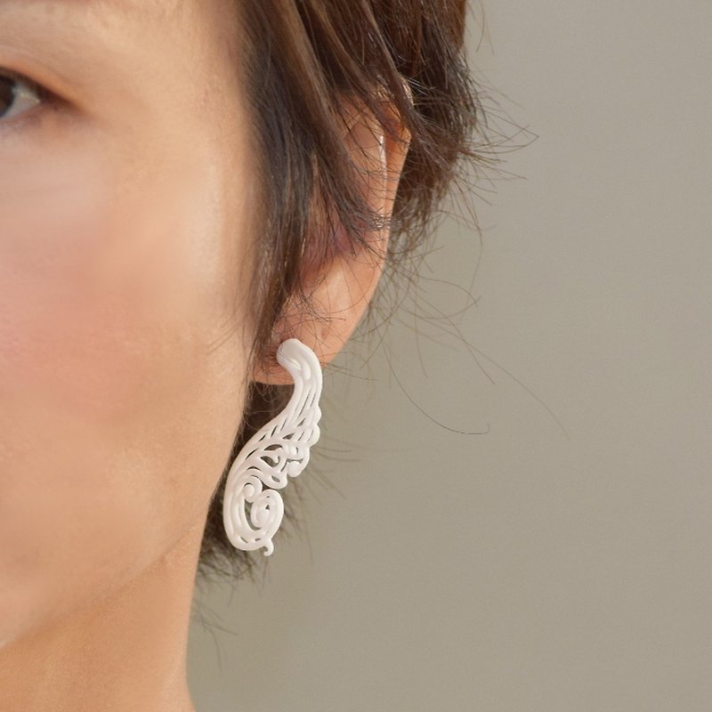 mollis earrings white - Earrings & Clip-ons - Plastic White