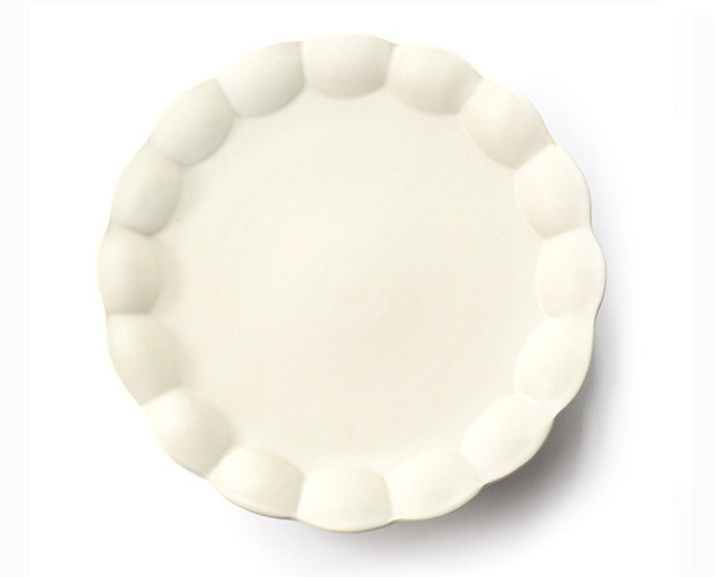 暮暮  花型盤 Dish Plate (no./p001) - 碟子/醬料碟 - 瓷 白色
