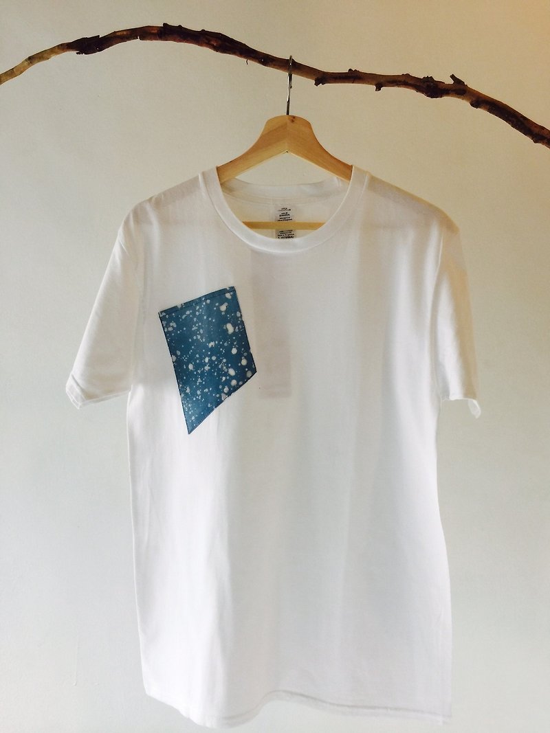 Free dyeing isvara handmade blue dyed universe series imported cotton T-shirt - Other - Paper 