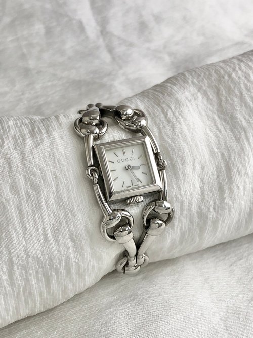 GUCCI グッチ シニョーリア シルバー レディース 動作良好 腕時計 楽天市場】【ウォッチ】 GUCCI グッチ シニョーリア シニョリーア