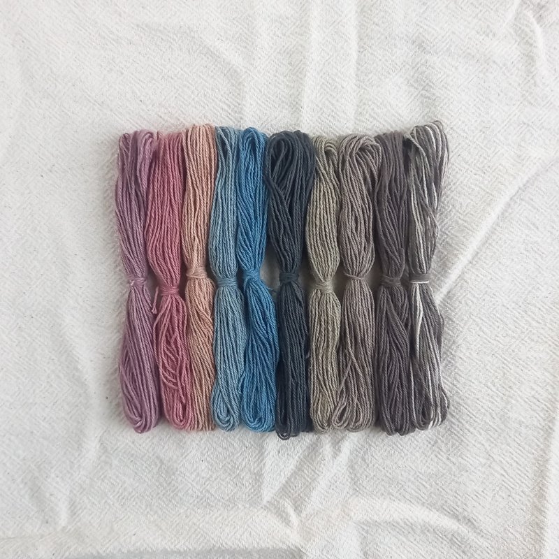太糸/ アース&ニュアンスカラー12m×10色/ 草木染め綿糸 太さ1mm/刺繍糸・刺し子糸・クロスステッチ・ラッピング・ダーニング - 編織/刺繡/羊毛氈/縫紉 - 棉．麻 多色