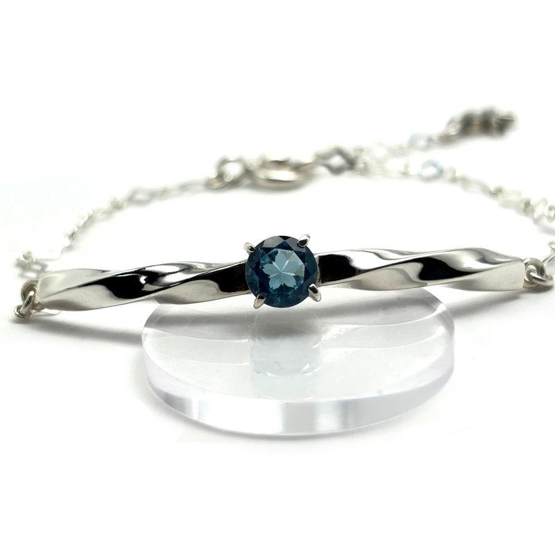 cherry blossom blue topaz bracelet,sterling silver,free shipping,made in japan - สร้อยข้อมือ - เงินแท้ สีเงิน