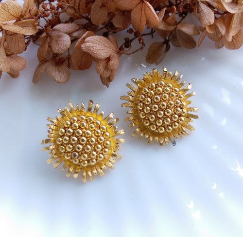 老時光角落 Vintage Jewelry 西洋古董飾品 BSK 黃金向日葵 夾式耳環