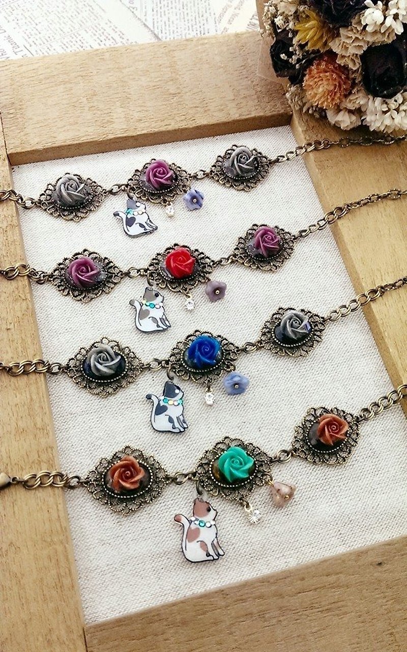 §HUKUROU§ retro flower cat rose bracelet - Bracelets - Other Metals 