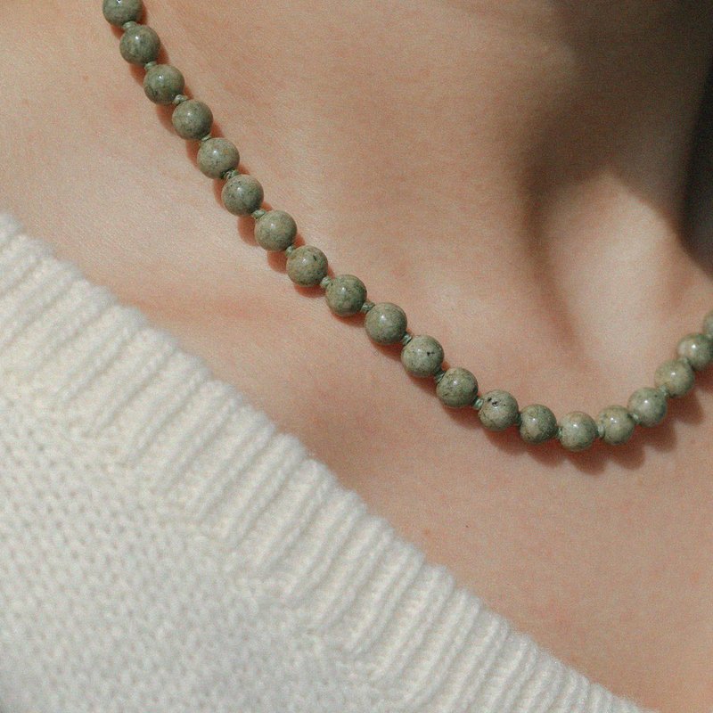 Sage Green Fossil Jasper Necklace - 項鍊 - 半寶石 綠色