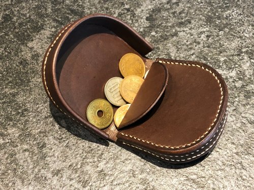 Horseshoe-shaped coin purse with foal stitching. Horseshoe-shaped coin purse  with genuine leather and full hand stitching. - Shop grace' S Leather  Handmade Coin Purses - Pinkoi