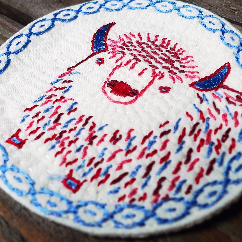 Embroidery coasters _ yak _ fair trade - ที่รองแก้ว - ผ้าฝ้าย/ผ้าลินิน ขาว