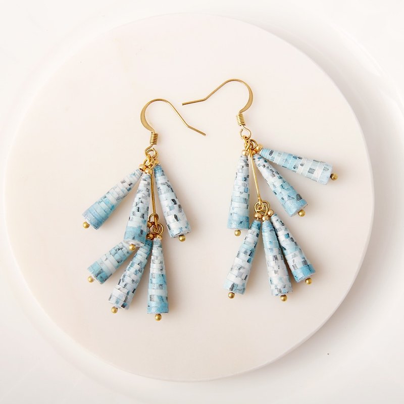Musev blue and white double-layered awl earrings - Earrings & Clip-ons - Paper Blue