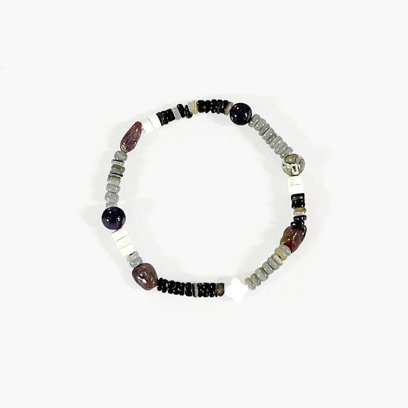 Midnight purple bracelet - 手鍊/手環 - 其他材質 紫色