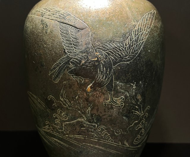 古董 花瓶 古銅製 時代物 西京吉田造 銅製 銅器 花瓶 壺 時代 骨董 芸術 置物 金属工芸 古