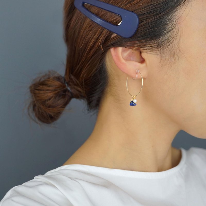 【14 KGF】 14 kgf natural stone hoop earrings 【lapis lazuli】 - ต่างหู - เครื่องเพชรพลอย 