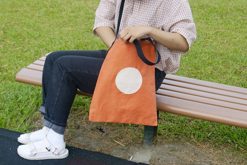 日本のデュアルドットキャンバスバッグ/心配のお父さん（濃いオレンジ色） - ショルダーバッグ - コットン・麻 オレンジ