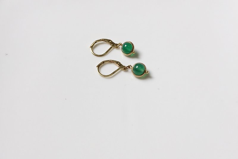 綠圈圈 瑪瑙黃銅造型耳環 - 耳環/耳夾 - 其他金屬 綠色