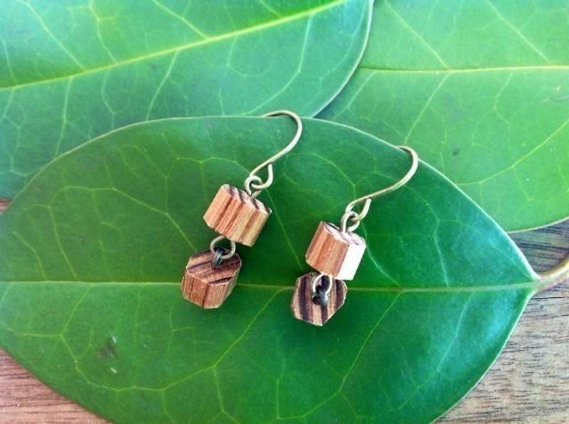 forest pieces - Earrings & Clip-ons - Wood Brown