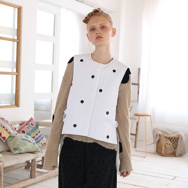Black dot white cotton vest - imakokoni - เสื้อกั๊กผู้หญิง - ผ้าฝ้าย/ผ้าลินิน ขาว