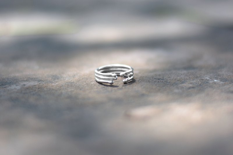 Pearl sterling silver ring - แหวนทั่วไป - เงินแท้ สีเงิน