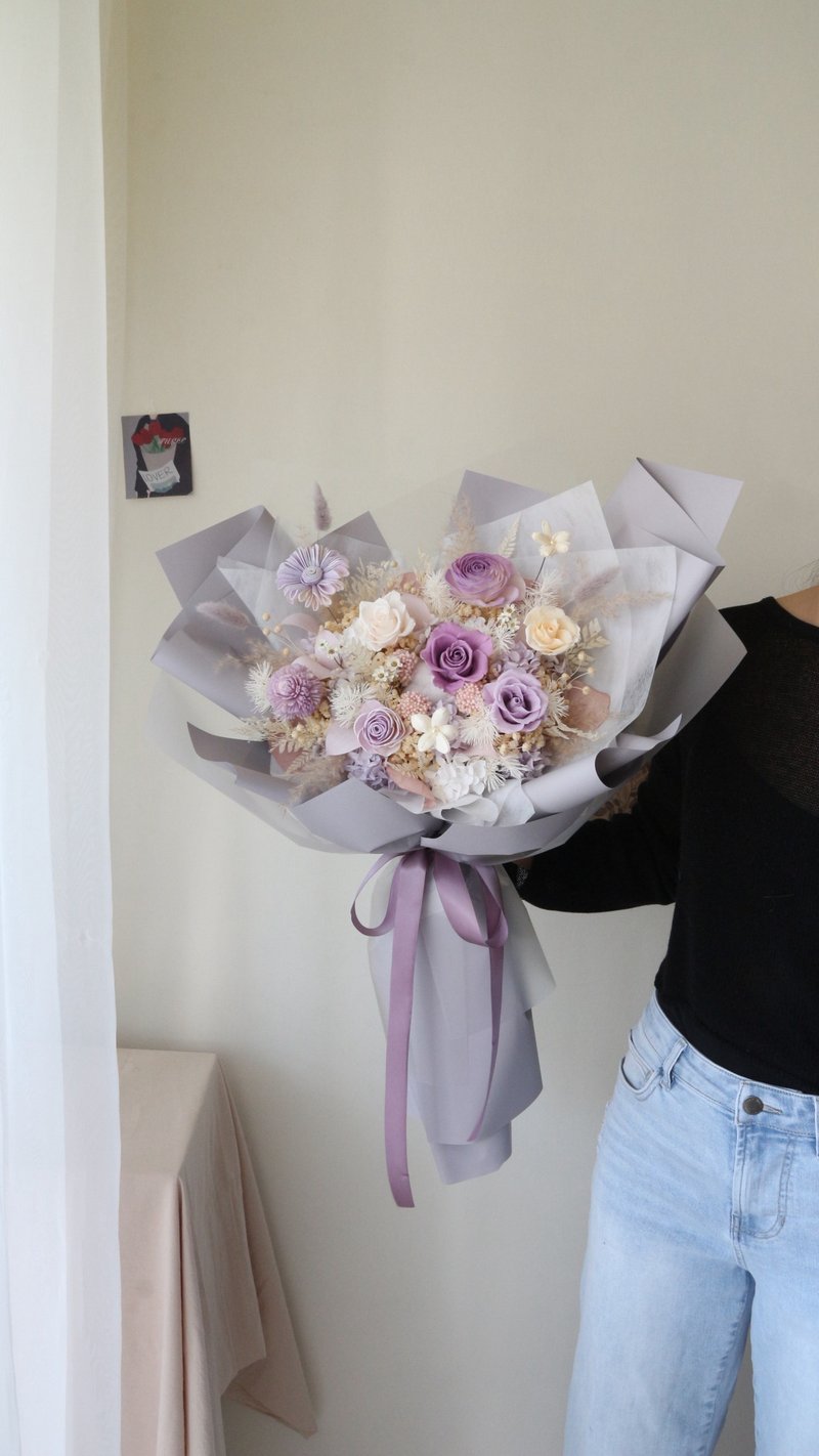 【訂製花束】玫瑰大花束 永生玫瑰 畢業禮物 乾燥花 畢業季 - 乾燥花/永生花 - 植物．花 粉紅色