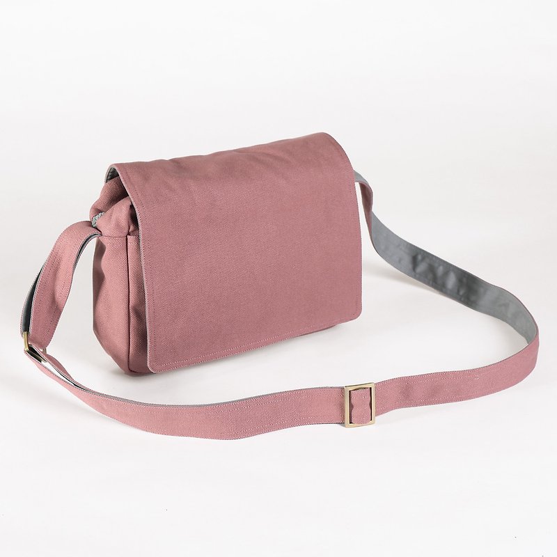 Small schoolbag-dry rose color - กระเป๋าแมสเซนเจอร์ - ผ้าฝ้าย/ผ้าลินิน สึชมพู