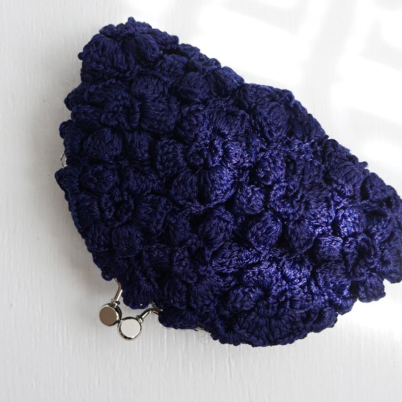 Ba-ba handmade Poppy puff knitting pouch  No.C1466 - กระเป๋าเครื่องสำอาง - วัสดุอื่นๆ สีน้ำเงิน