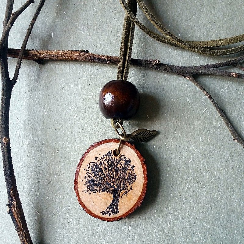 Hand-painted necklace / pendant (tree) - สร้อยคอ - ไม้ หลากหลายสี
