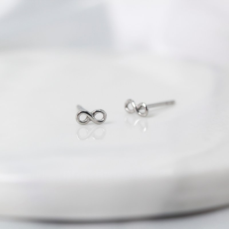 [SWS Jewelry] Unlimited graphics medical steel earrings anti-allergic general fine needle silver - ต่างหู - โลหะ สีเงิน