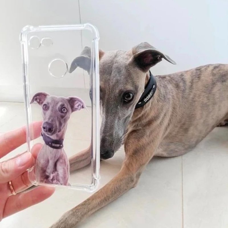 Customized handmade pet self-portrait phone case customized hand-painted iPhone phone case hairy child portrait - เคส/ซองมือถือ - วัสดุอื่นๆ หลากหลายสี