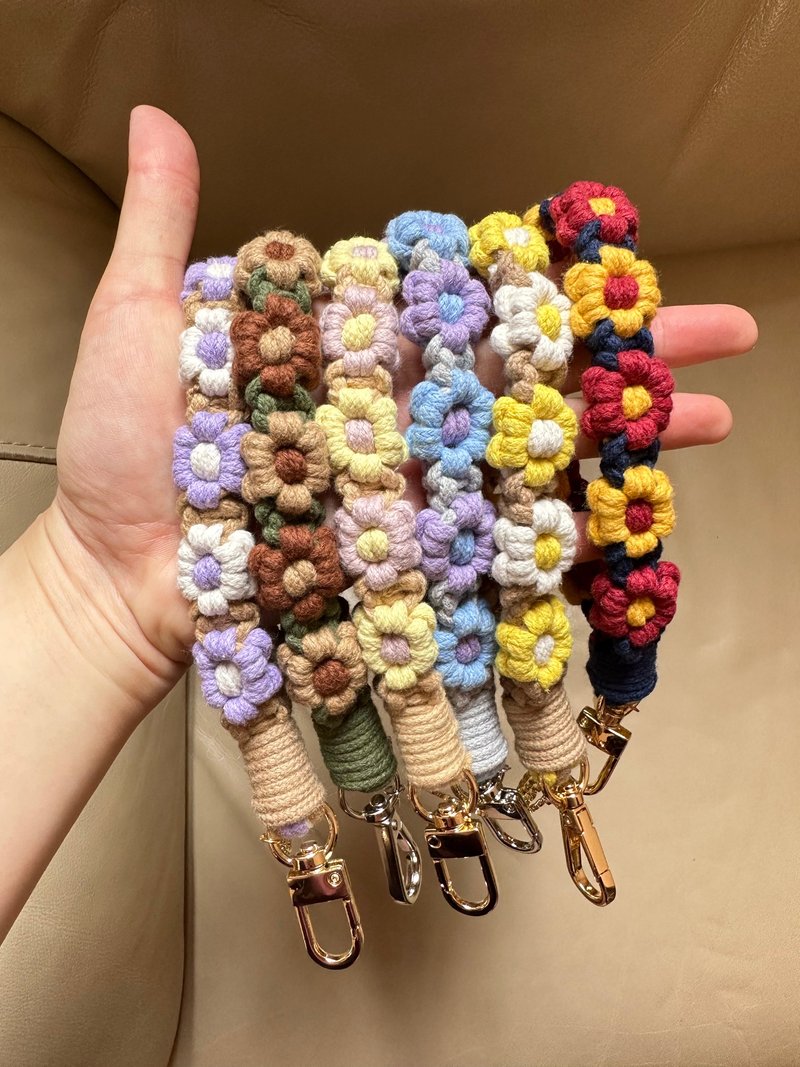 【In Stock】Macrame Flower Wristlet 6 Petal Flower - Dual Colour - Lanyards & Straps - Cotton & Hemp 