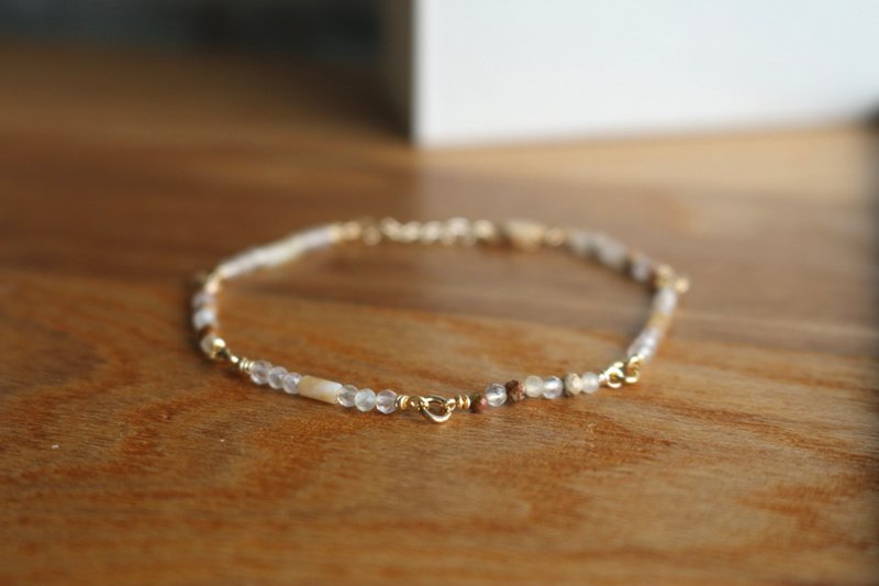 November birthstone citrine bracelet landscape Stone 14k gold-filled - baby - - สร้อยข้อมือ - เครื่องเพชรพลอย สีเหลือง