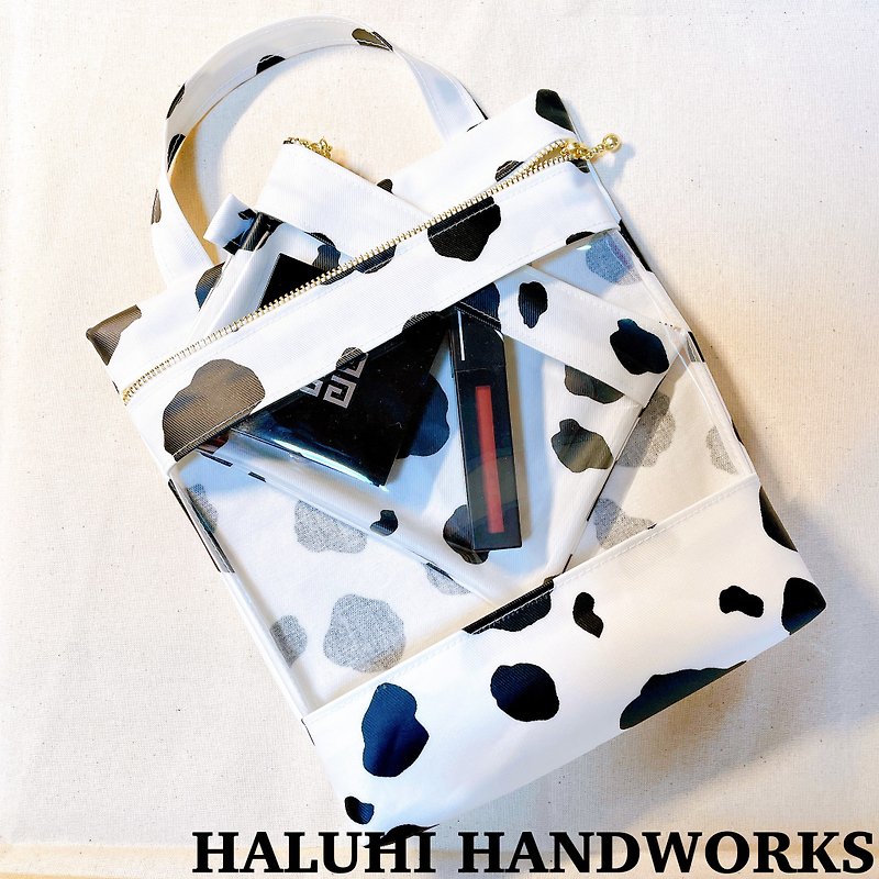 Other Materials Handbags & Totes White - cow print clear handbag