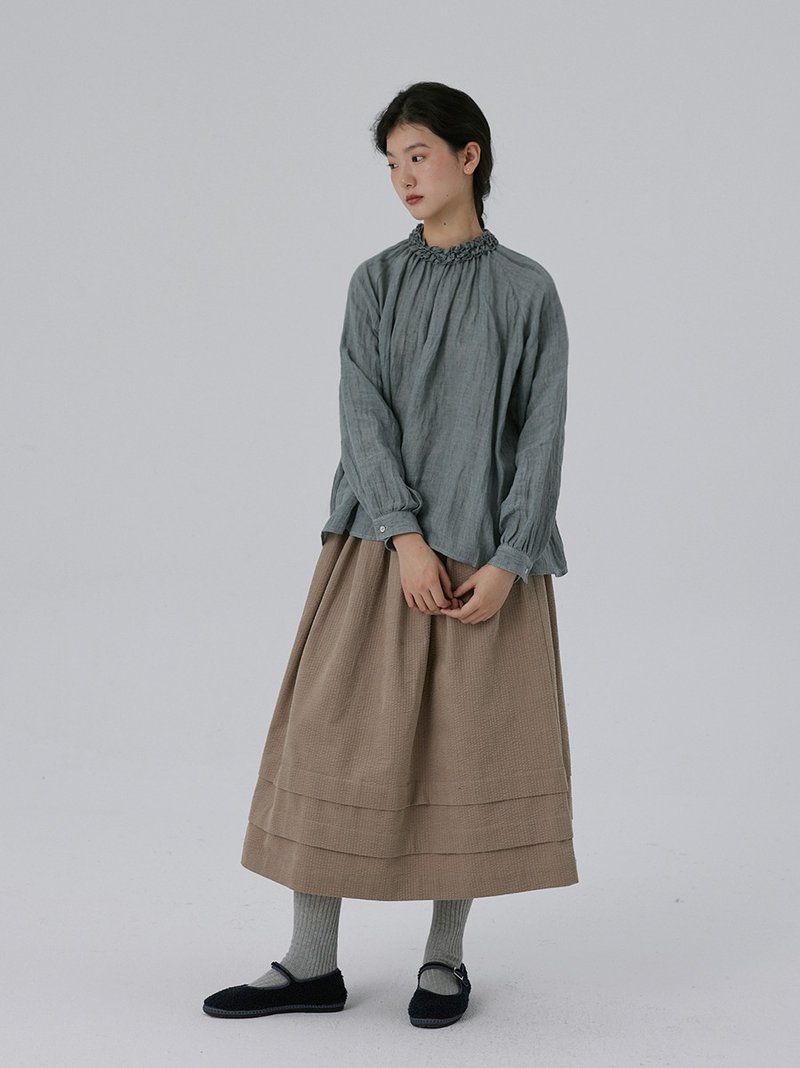 Aqua Washed Linen Lace Turtleneck Shirt - เสื้อเชิ้ตผู้หญิง - ผ้าฝ้าย/ผ้าลินิน สีดำ