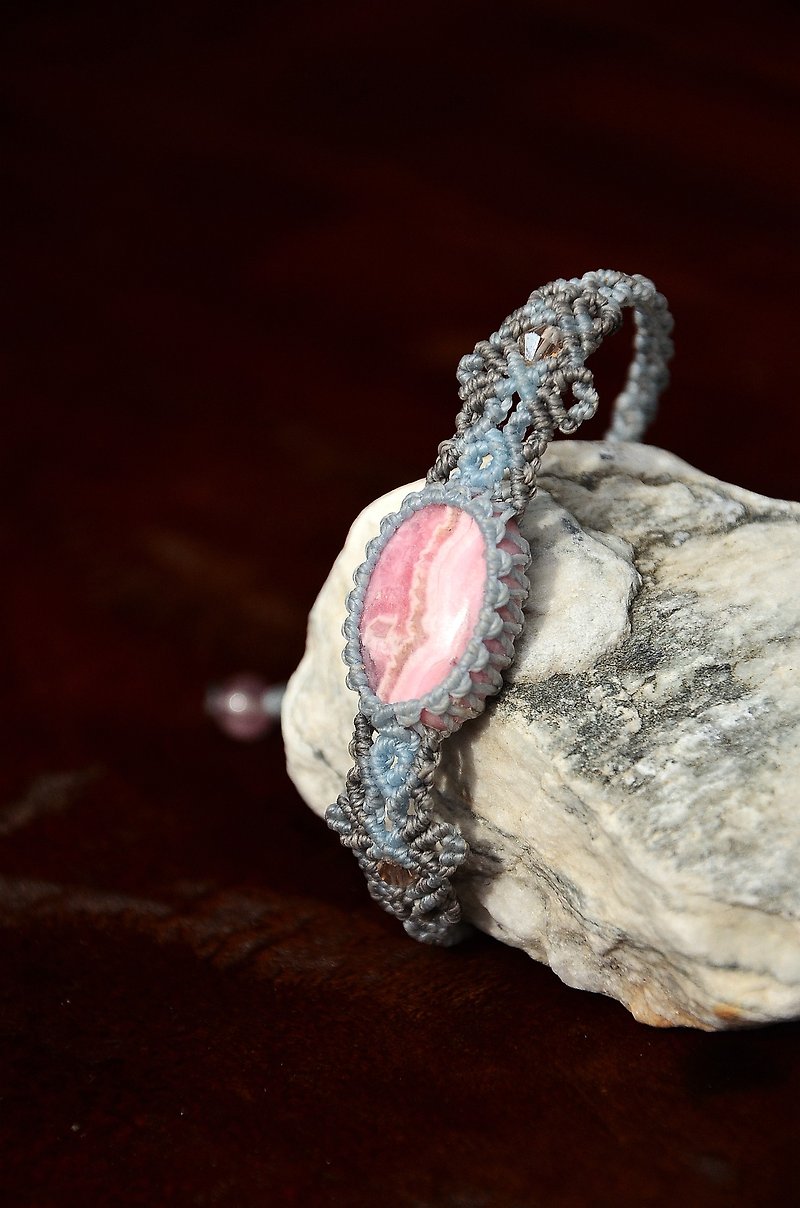 Rhodochrosite bracelet, Macrame jewelry - Bracelets - Gemstone Pink