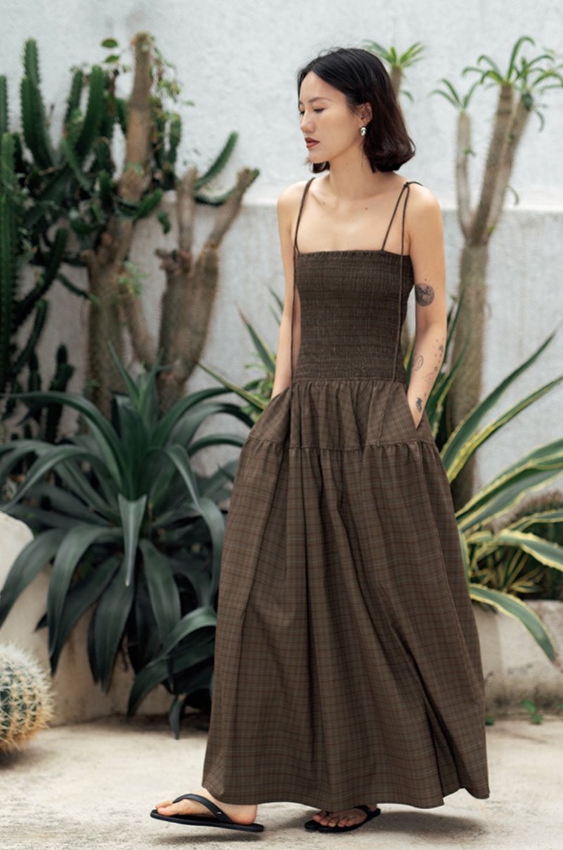 Coffee-colored plaid tube top dress with high waist and slim suspender straps commuting backless dress - One Piece Dresses - Cotton & Hemp Brown