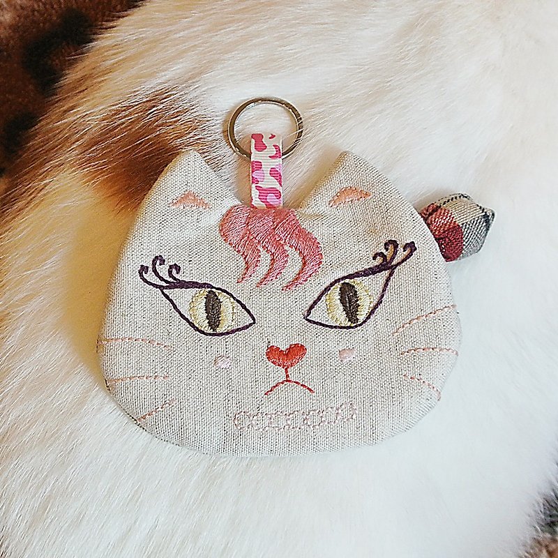 Love angry curling eyelashes pink cat girl _ embroidery purse card sets - Coin Purses - Cotton & Hemp Pink