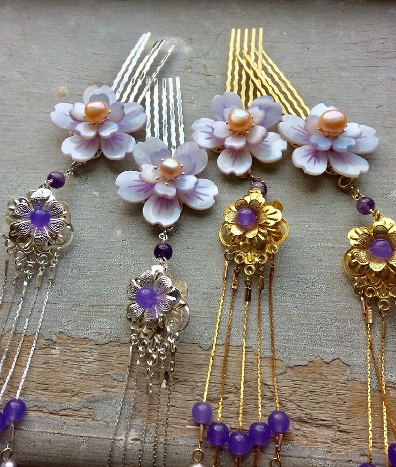 Handmade ~ Chinese style antique shell double flower small hair comb (purple / pair / gold / silver) - เครื่องประดับผม - วัสดุอื่นๆ สีม่วง