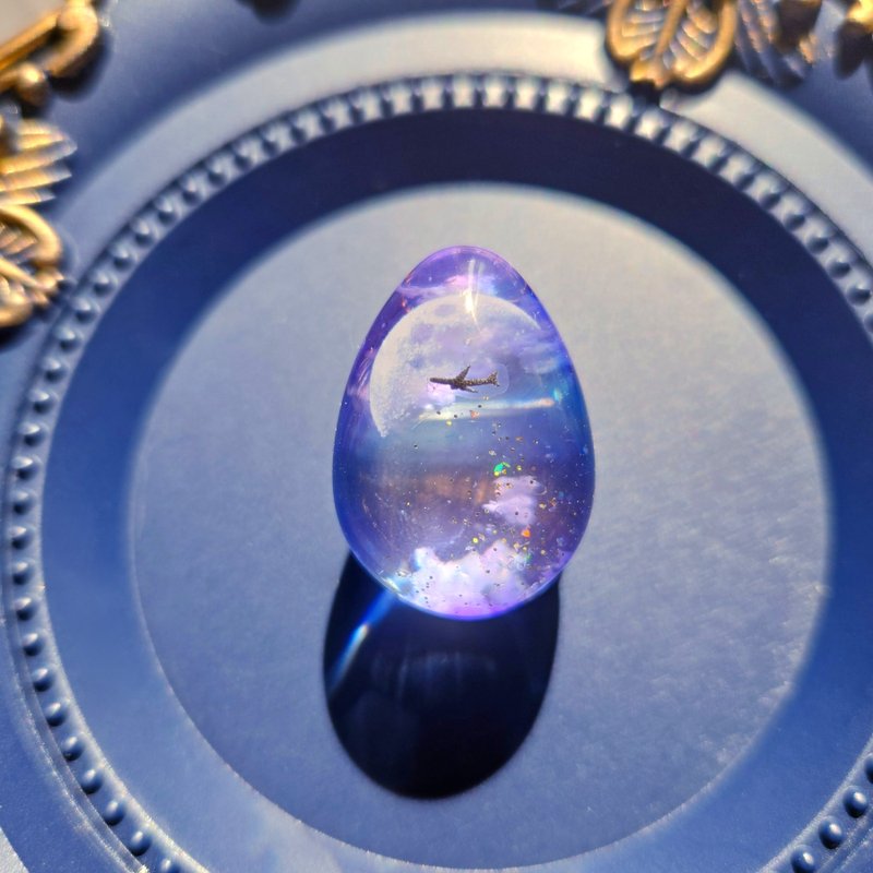 Airplane and blue sky - ของวางตกแต่ง - เรซิน สีน้ำเงิน