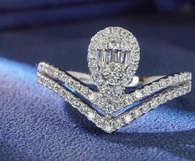 18K | ウォータードロップ クラウン 天然ダイヤモンド リング