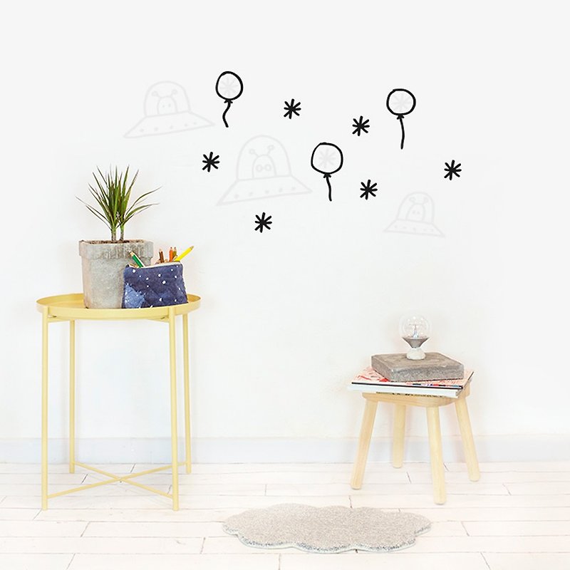 Hand-painted wall stickers luminous (UFO) - Wall Décor - Other Materials Multicolor