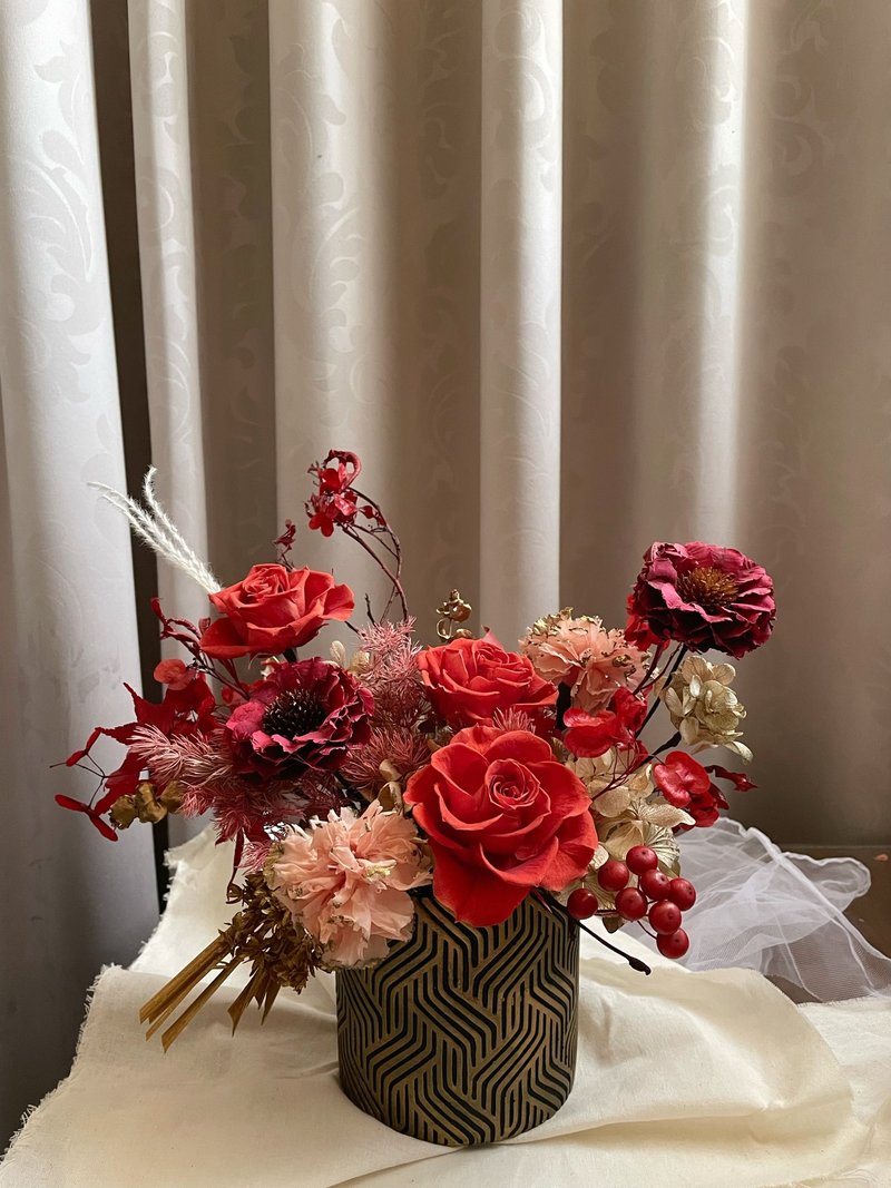 【永生花禮】火紅永生桌花/開幕花禮/升遷花禮/祝賀花禮/喬遷花禮 - 乾燥花/永生花 - 植物．花 多色