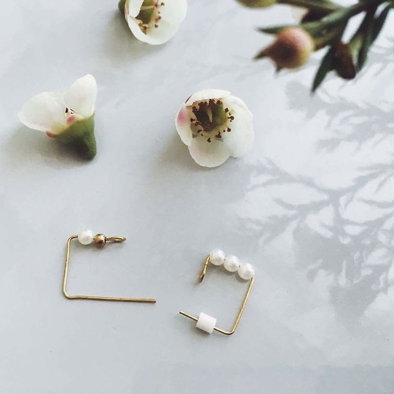 unique / asymmetrical faux pearl earrings - Earrings & Clip-ons - Copper & Brass Gold
