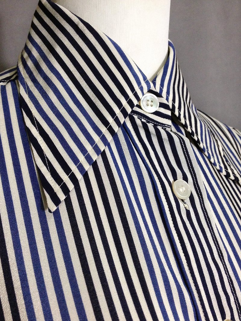 Ping pong ancient [ancient shirt / retro stripes long-sleeved ancient shirt] brought back abroad VINTAGE - เสื้อเชิ้ตผู้หญิง - เส้นใยสังเคราะห์ หลากหลายสี