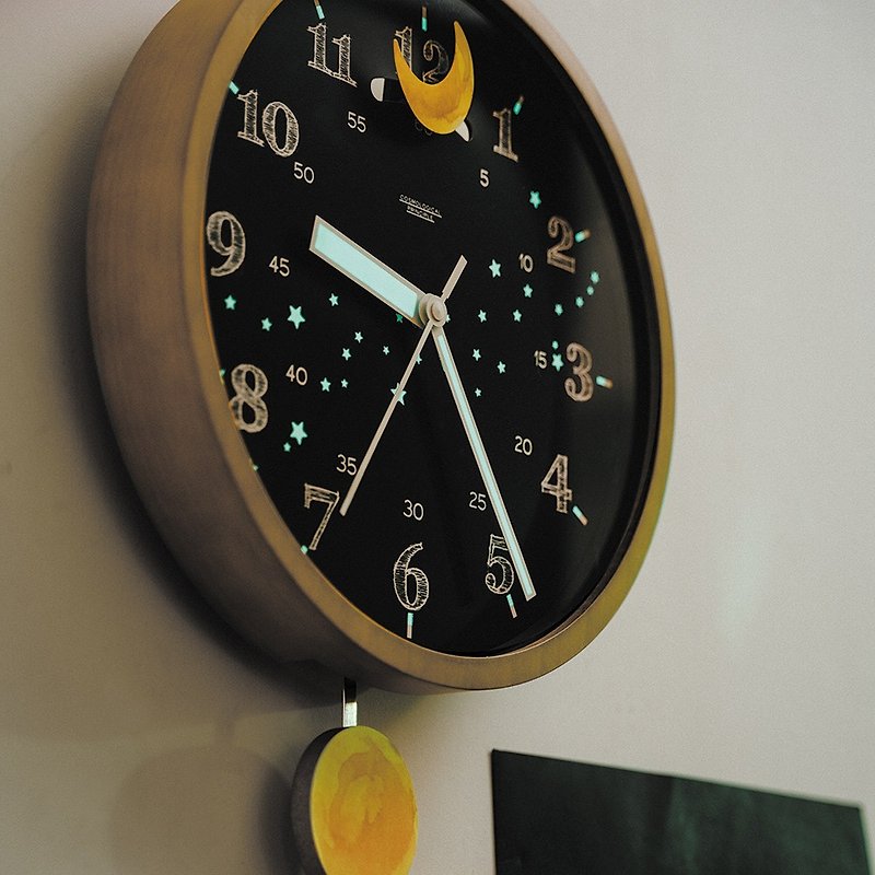 Todo- Sparkling Starry Night Light Swing Wall Clock (Night Sky Black) - นาฬิกา - ไม้ สีดำ