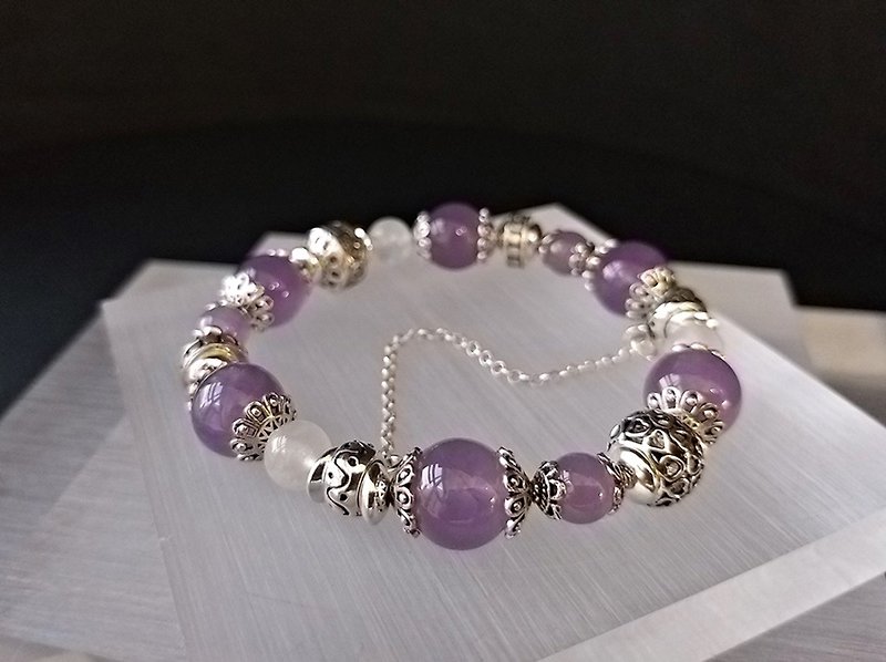 Purple Moon Gentle - Purple Jade Crystal + Blue Moonstone Sterling Silver Bracelet - สร้อยข้อมือ - เครื่องเพชรพลอย สีม่วง