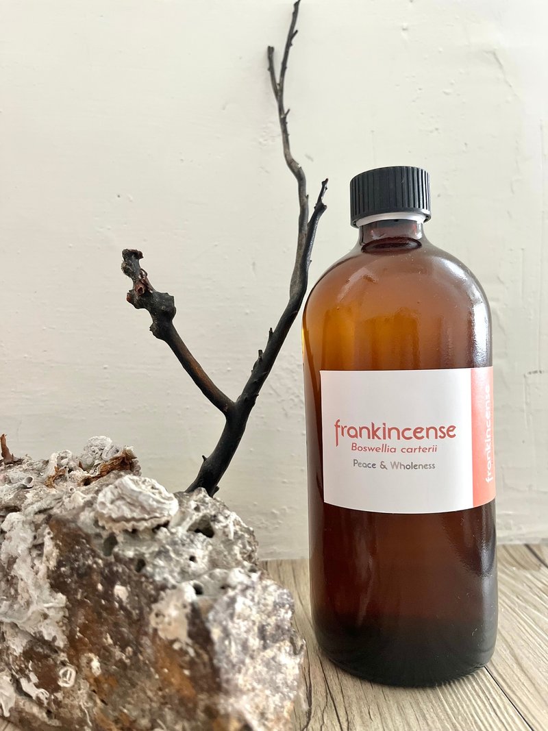 ili 植物全息保養 100%乳香頂級純露 570ml 純素vegan 零防腐劑 - 化妝水/保濕 - 濃縮/萃取物 金色