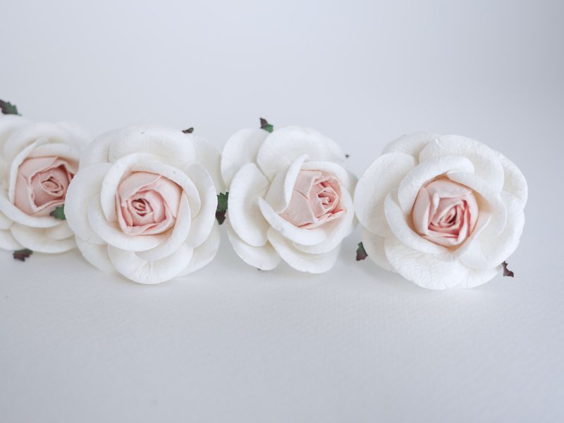 Paper Flower, DIY, 20 pieces, centerpieces rose size 4.5 cm., white-pink color. - 其他 - 紙 粉紅色