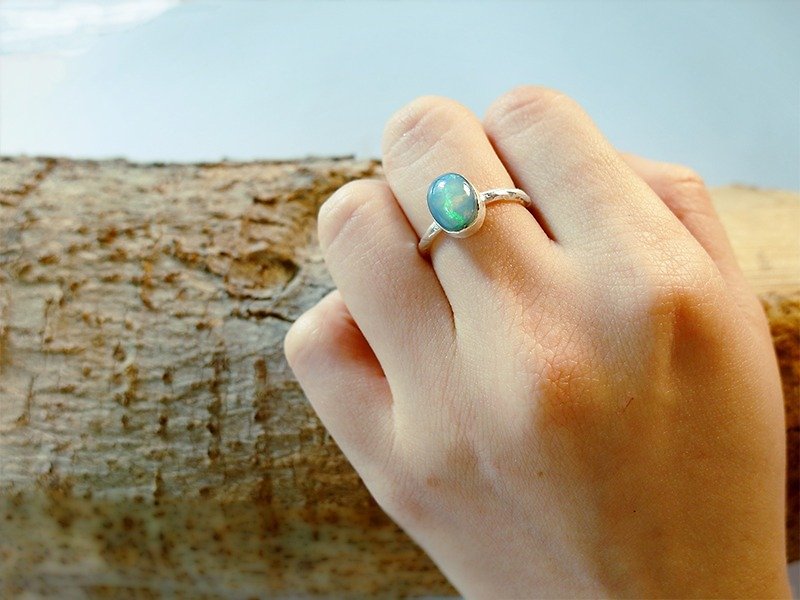 (Clearance Price) Natural Stone-Natural Opal Sterling Silver Ring - แหวนทั่วไป - เครื่องเพชรพลอย สีน้ำเงิน