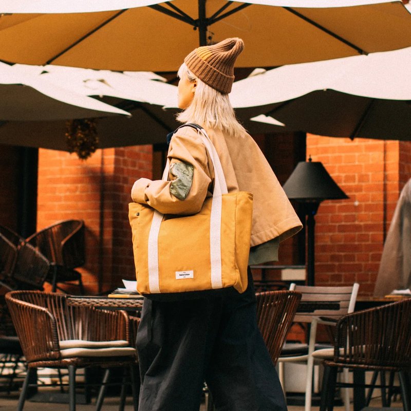 Native Union | WFA - Urban Roaming Tote Bag- Stone Yellow - กระเป๋าถือ - วัสดุอีโค สีเหลือง