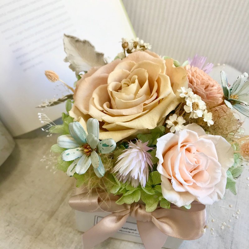 【母親節禮盒】 自然柔粉永生桌花 - 盆栽/植栽 - 植物．花 粉紅色