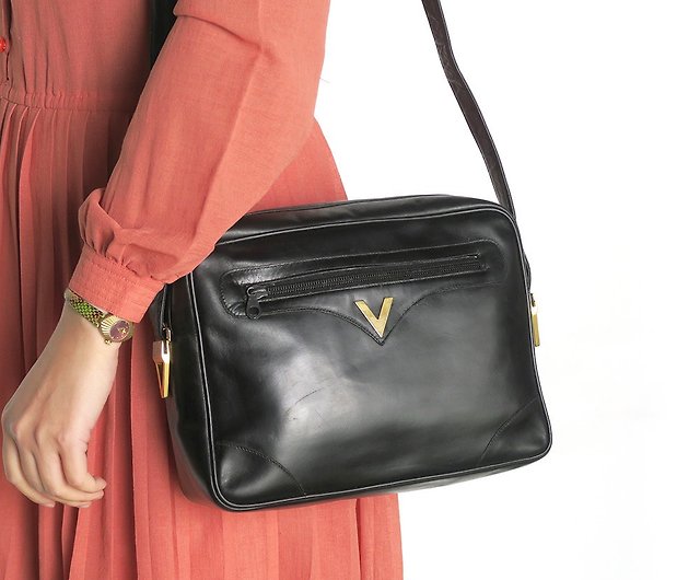 Vintage Mario Valentino Clutch Purse Bag Black Leather V Logo