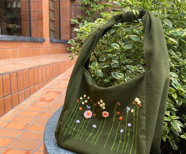 手刺繍ショルダーバッグ。ガーデン アート、タイ ハンドメイド